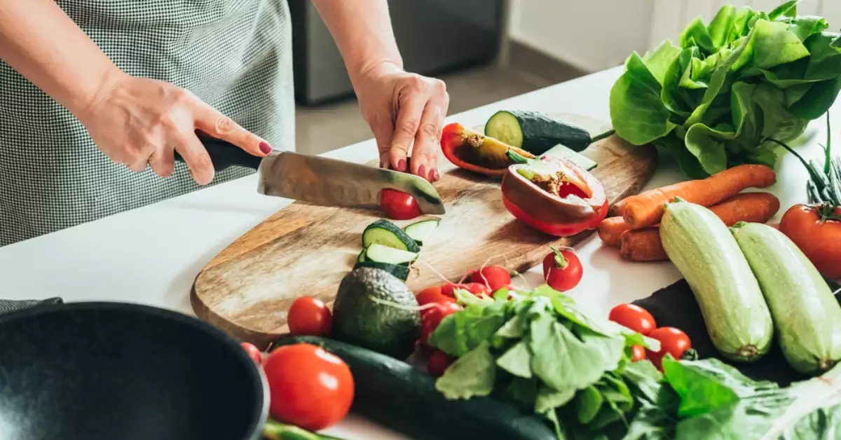 Cherry vs Maple Cutting Boards: Which One is Better?